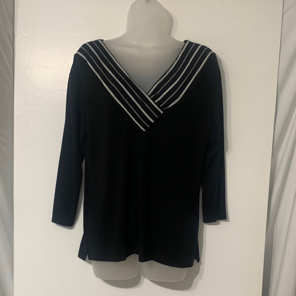 Chico's Black Top with Chic Design